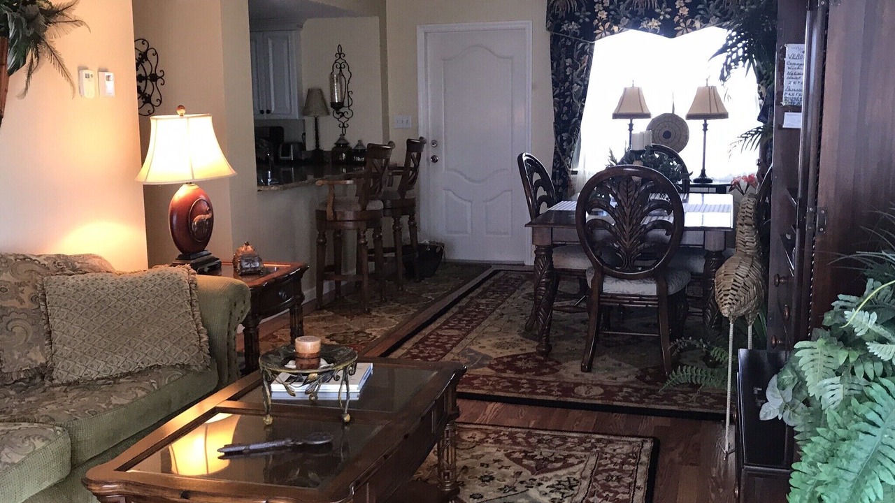 Photo of Livingroom in Central Beach