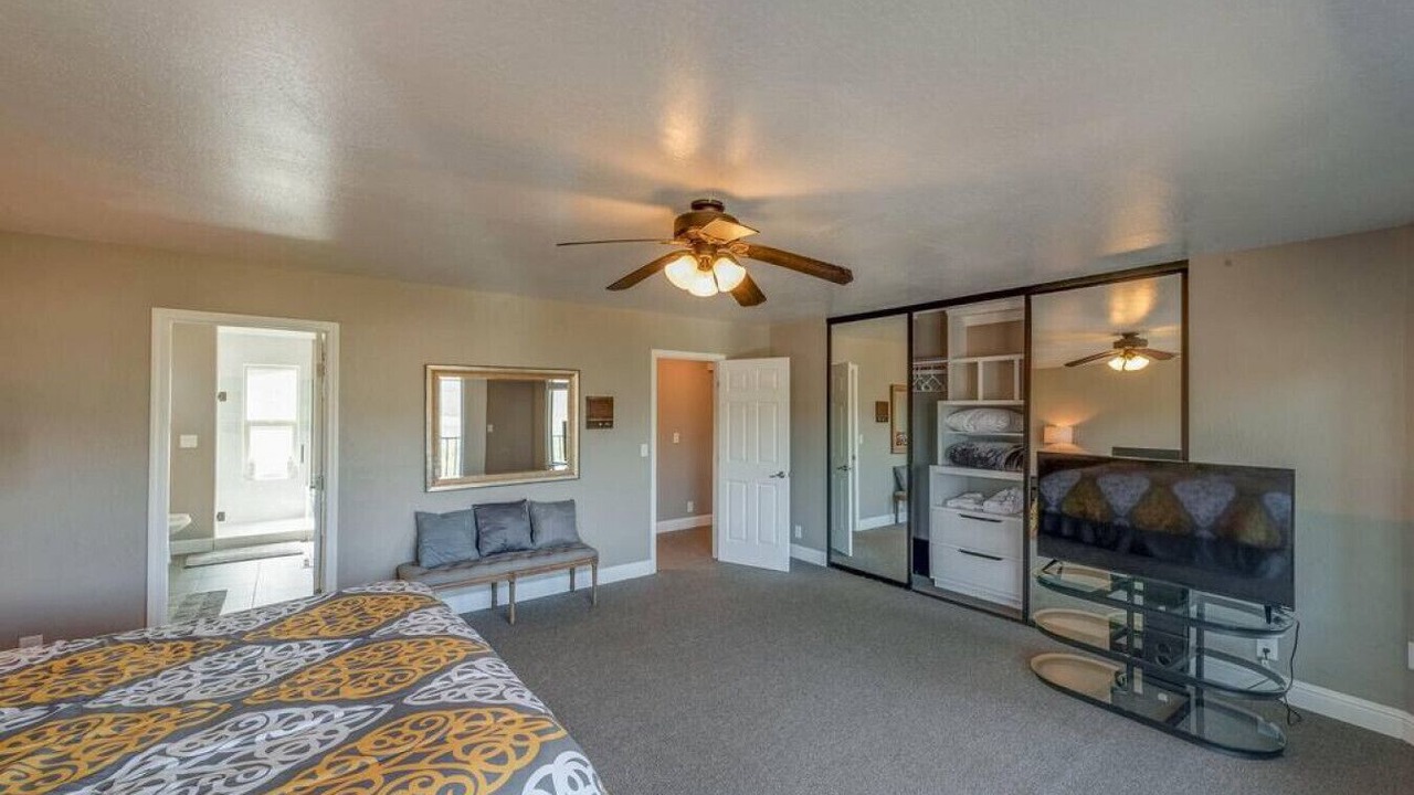 Photo of Bedroom in Oroville East