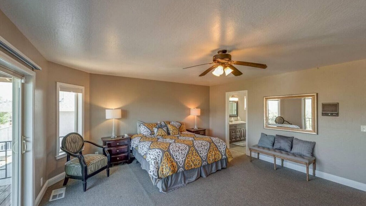 Photo of Bedroom in Oroville East