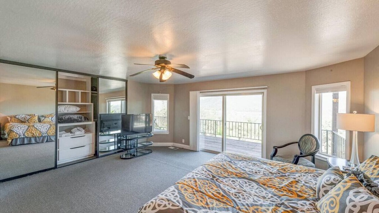 Photo of Bedroom in Oroville East