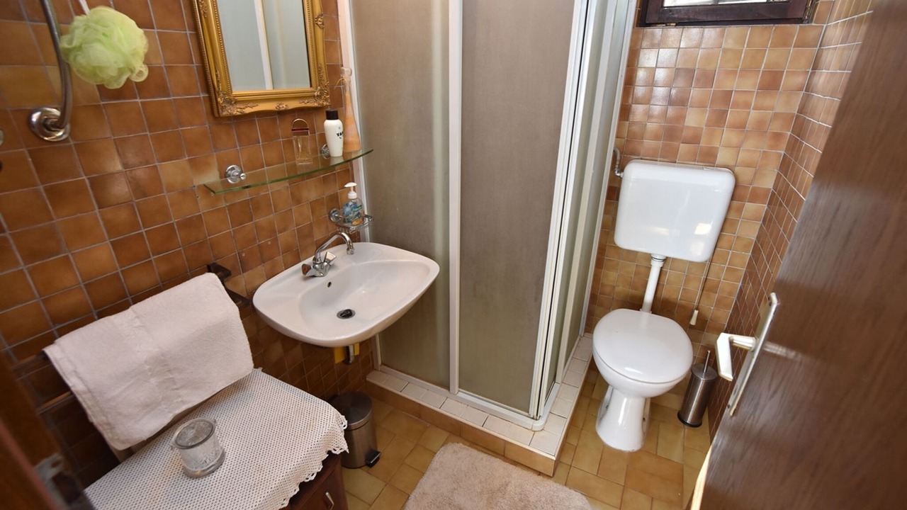 Photo of Bathroom in Rogac