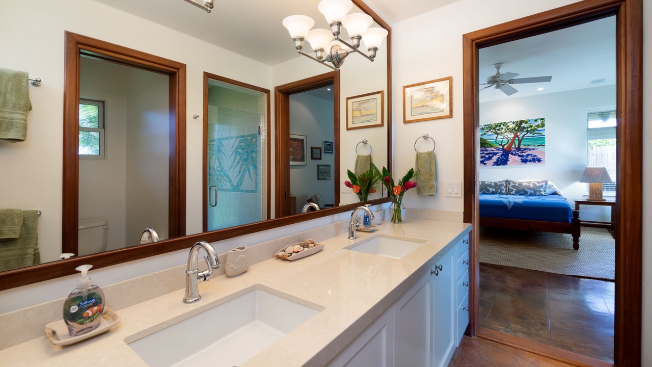 Photo of Bathroom in Diamond Head - Kapahulu - St. Louis