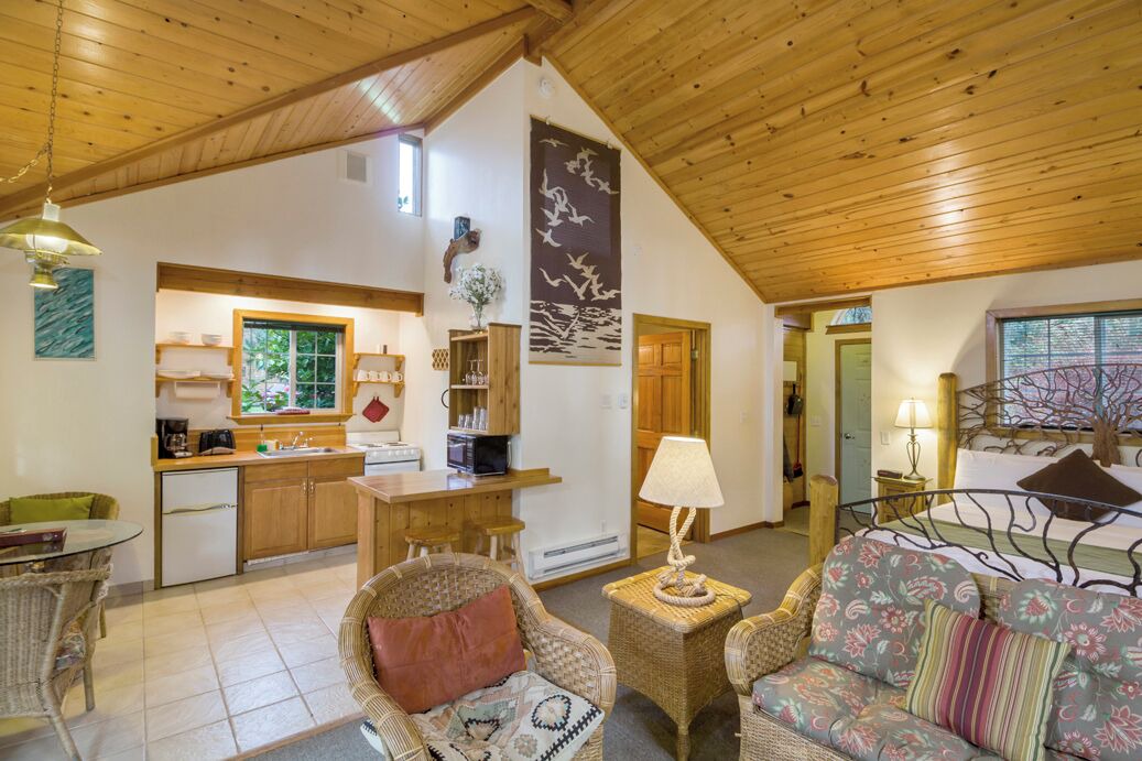 Photo of Livingroom in Eastsound