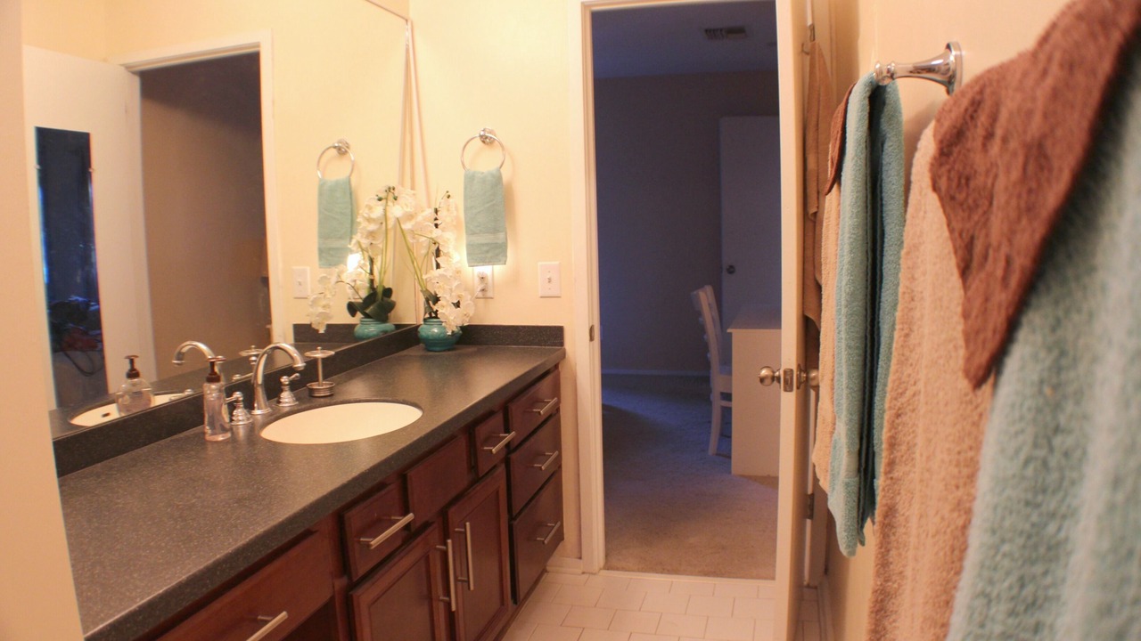 Photo of Bathroom in North Capitol