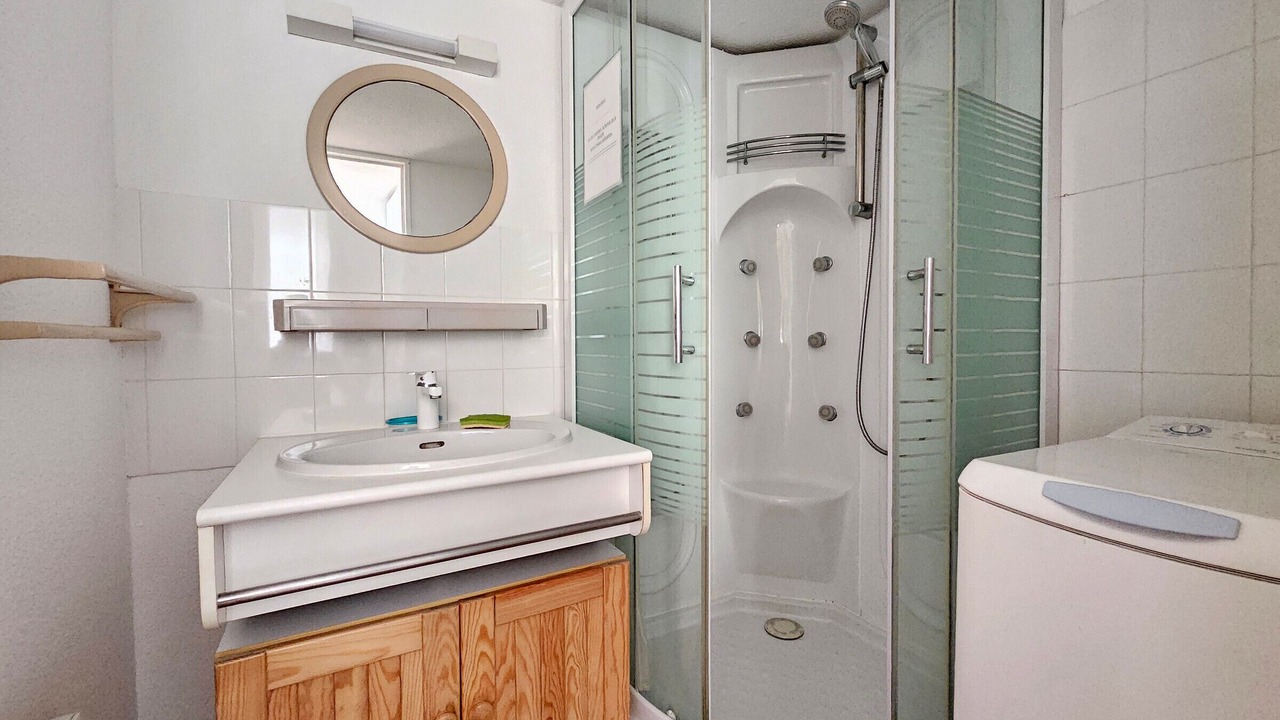 Photo of Bathroom in Beauvoir-sur-Mer