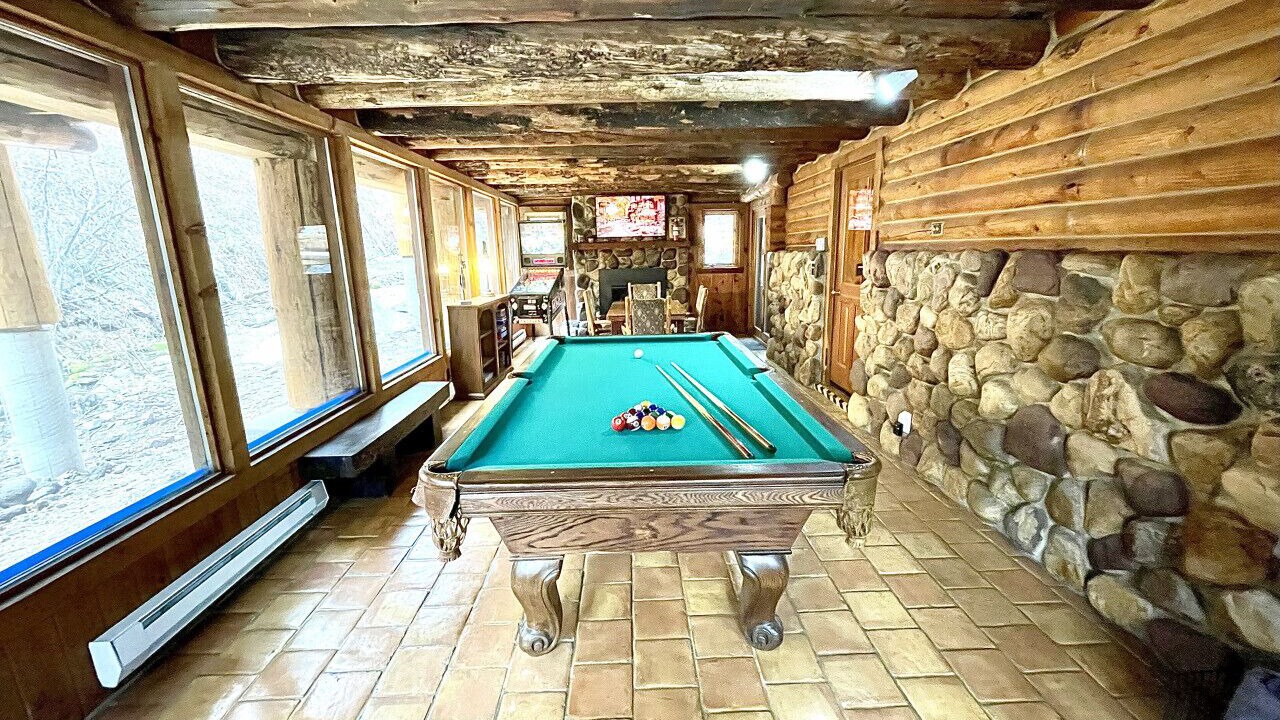 Photo of Livingroom in Sundance