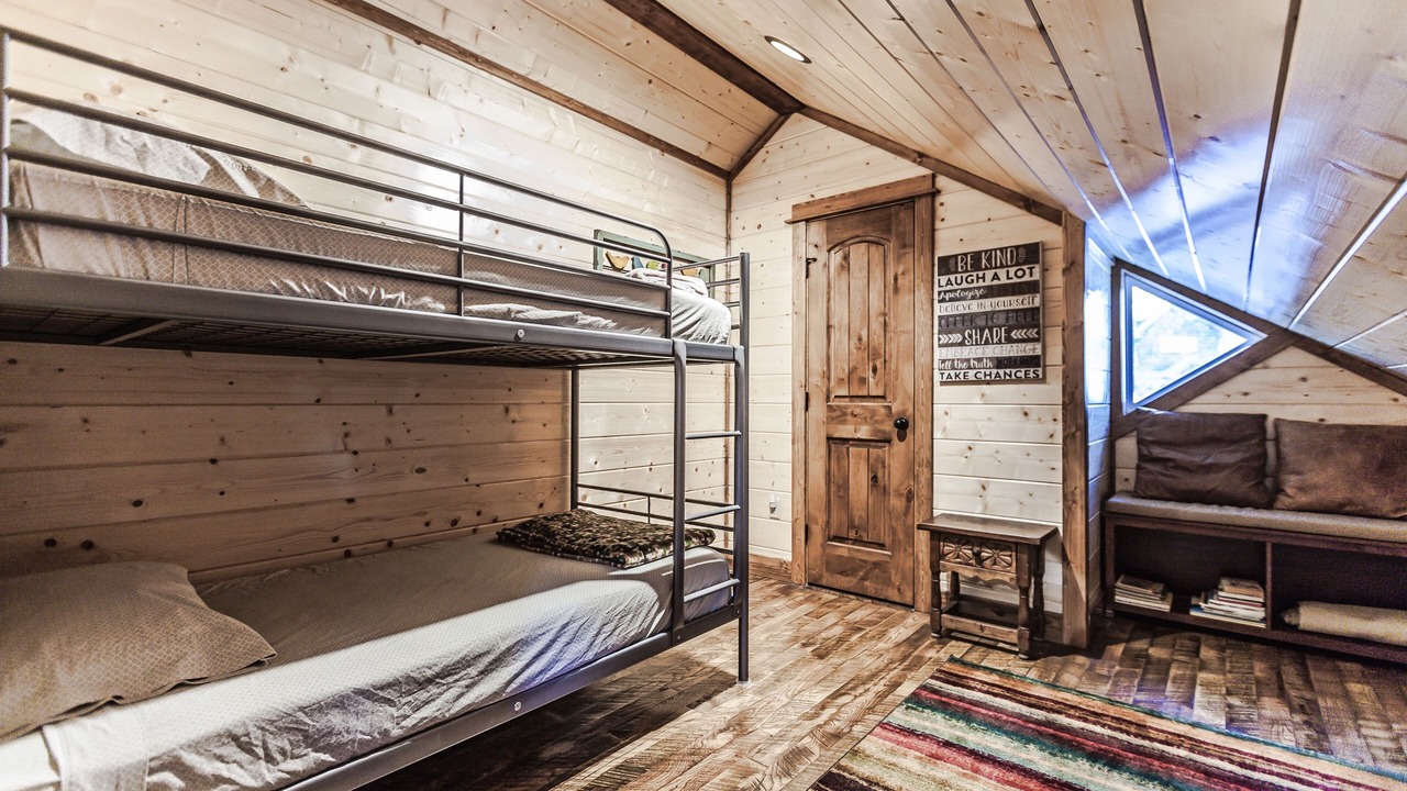Photo of Bedroom in Broken Bow