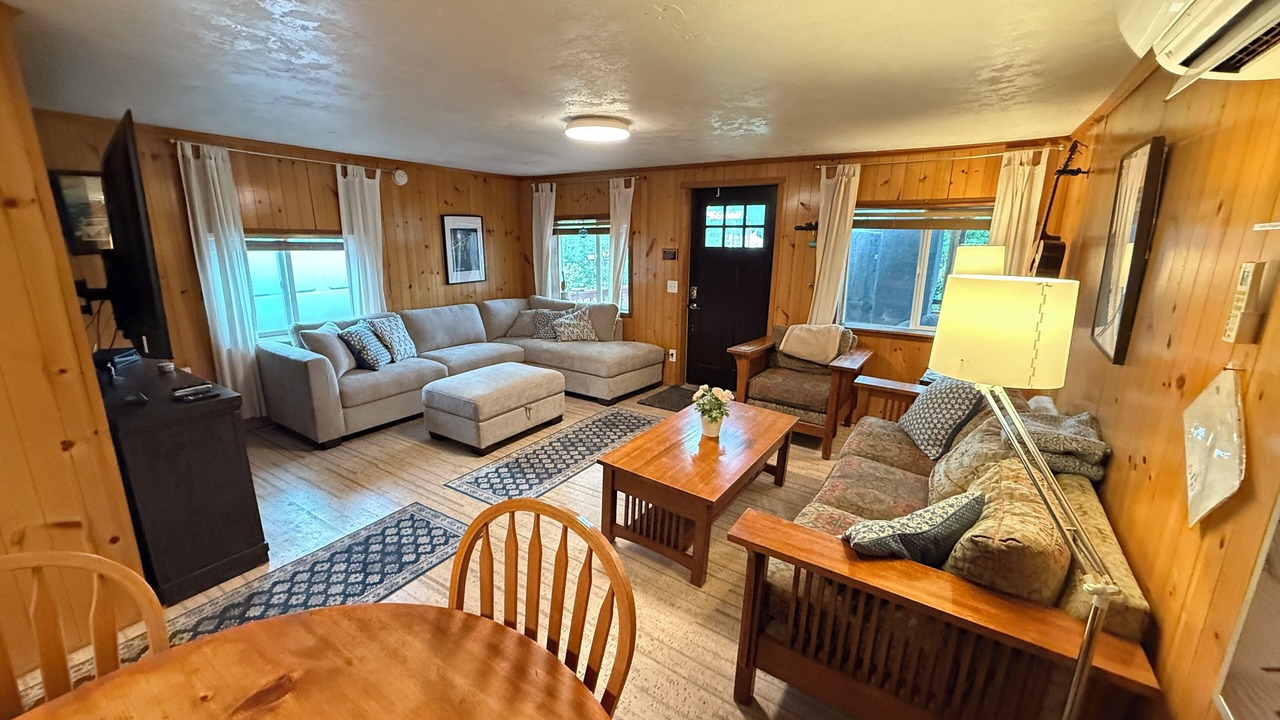 Photo of Livingroom in Rockaway Beach