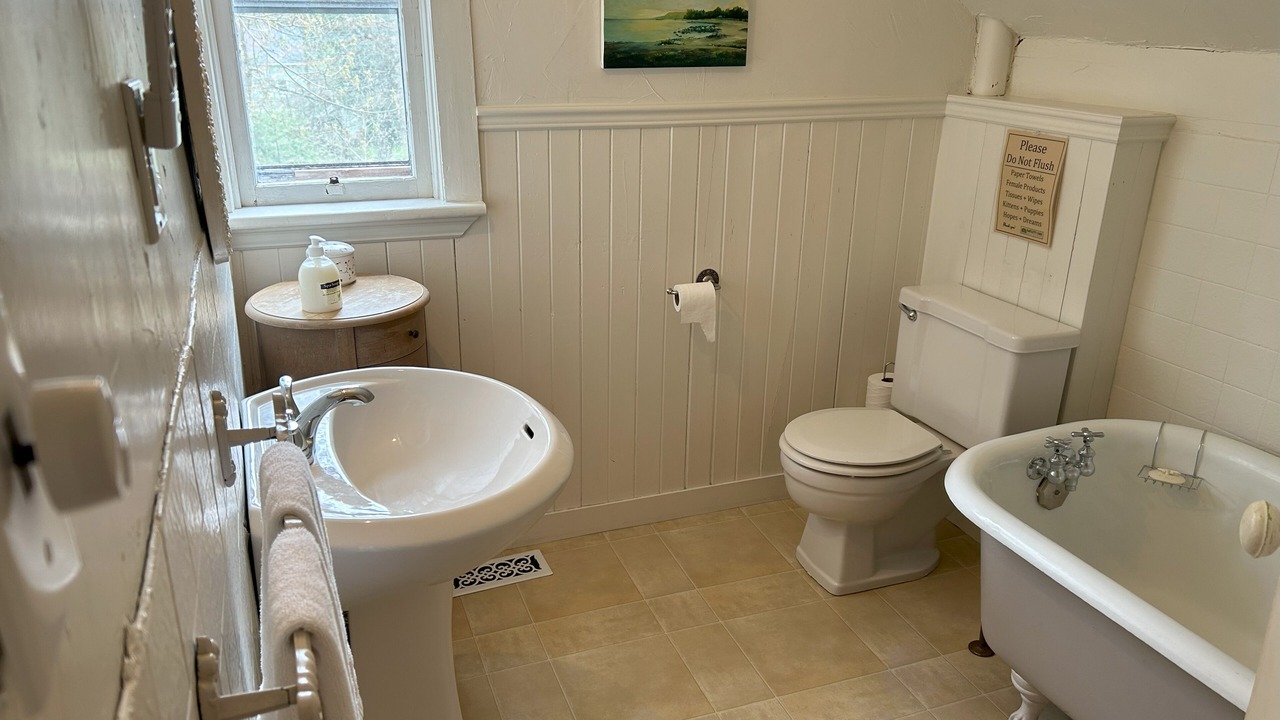 Photo of Bathroom in Meaford