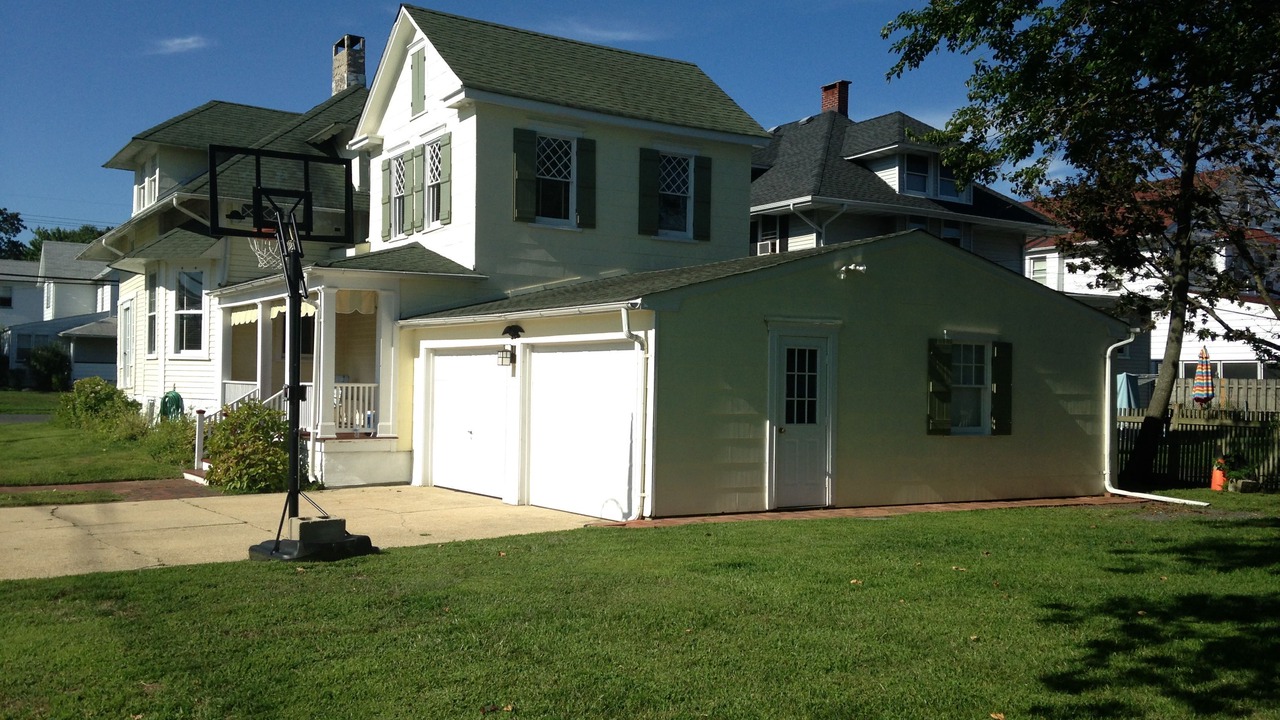 Photo of Others in Wall