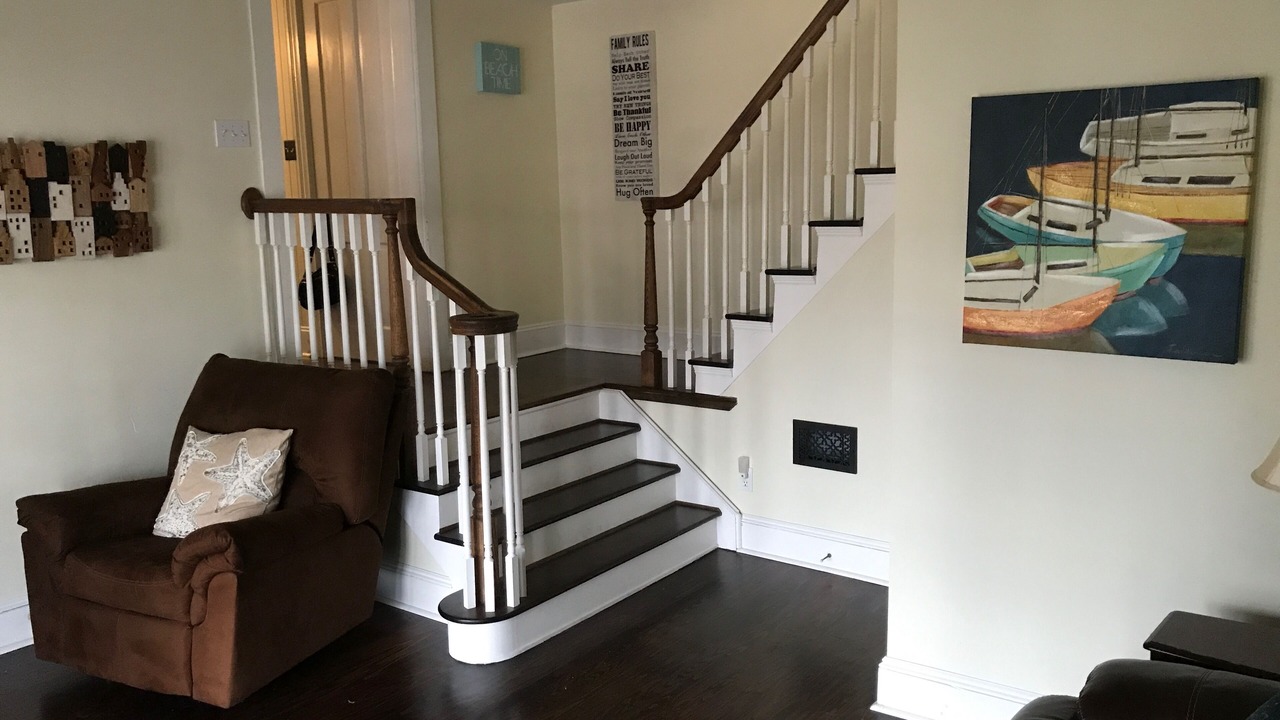 Photo of Bedroom in Wall