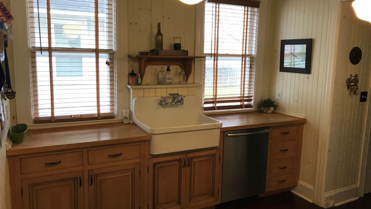 Photo of Others in Wall