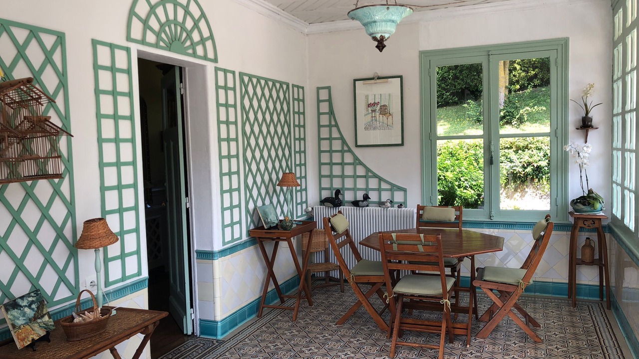 Photo of Others in Ault