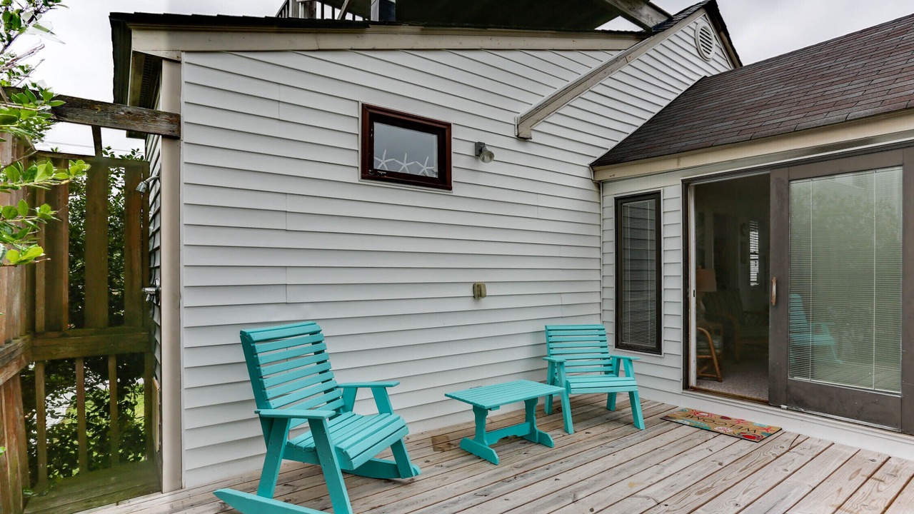 Photo of Patio Balcony in Northeast Virginia Beach