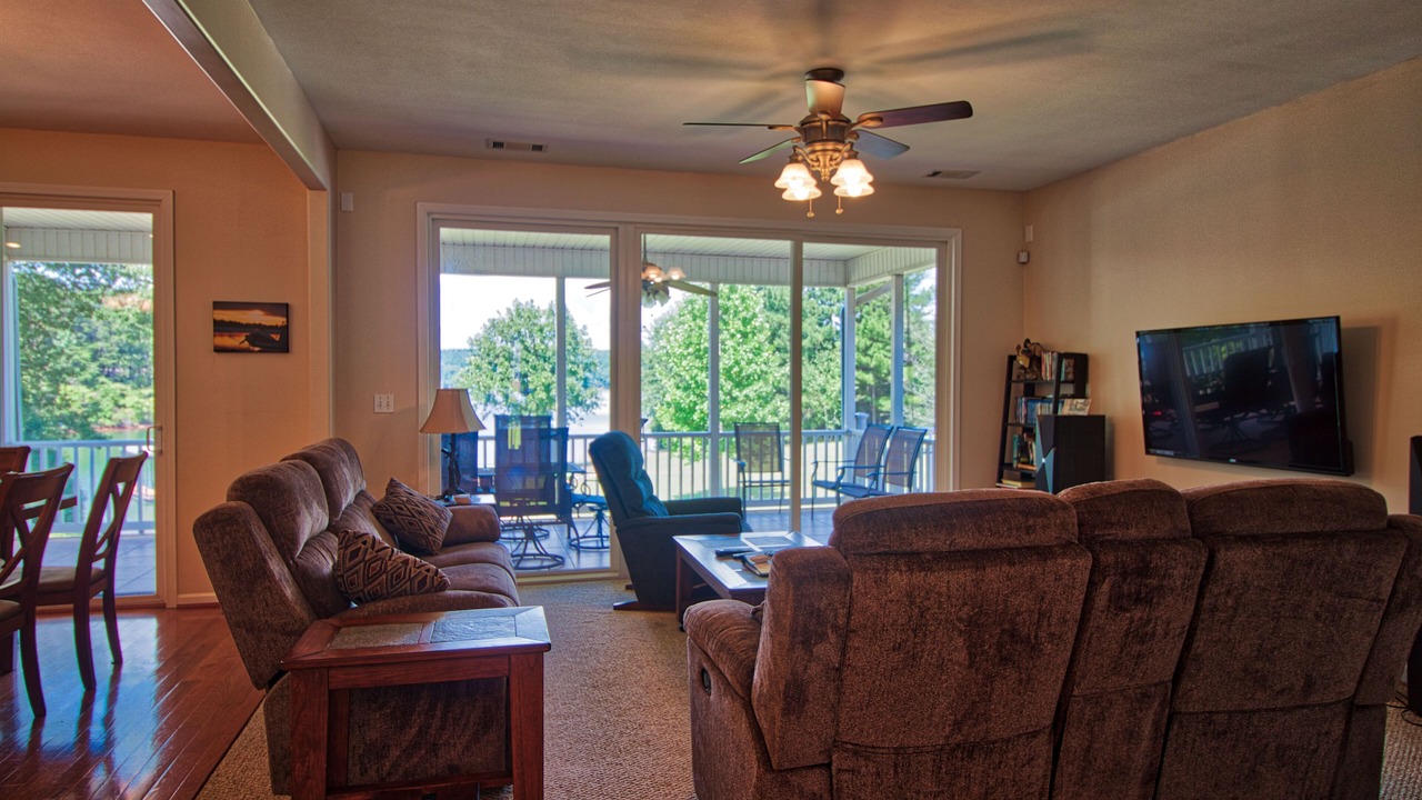 Photo of Livingroom in Seneca