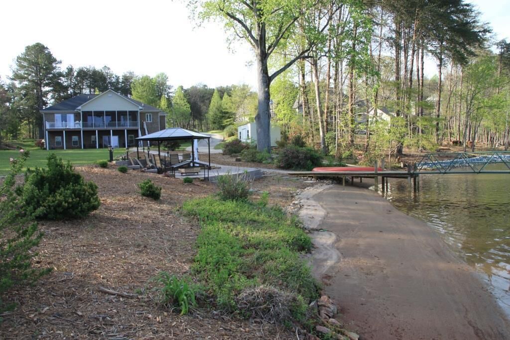 Photo of Outdoor in Seneca