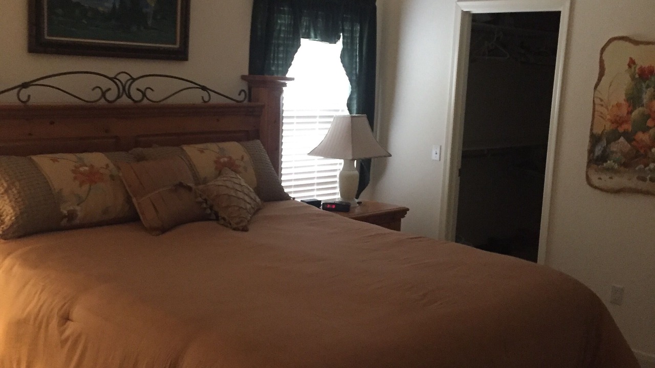 Photo of Bedroom in Pebblecreek