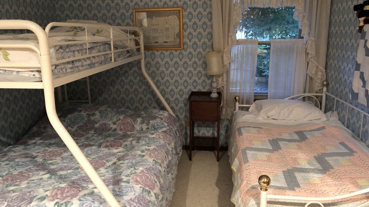 Photo of Bedroom in Lee's Summit