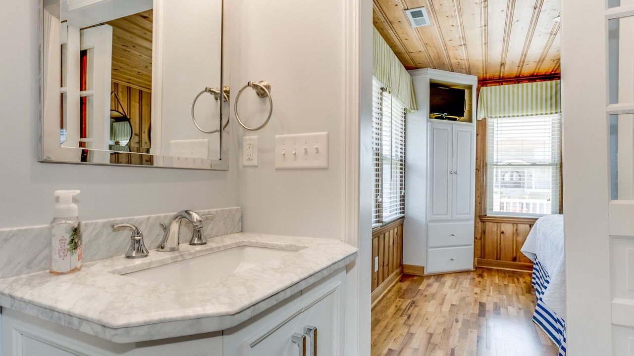 Photo of Bathroom in Holden Beach