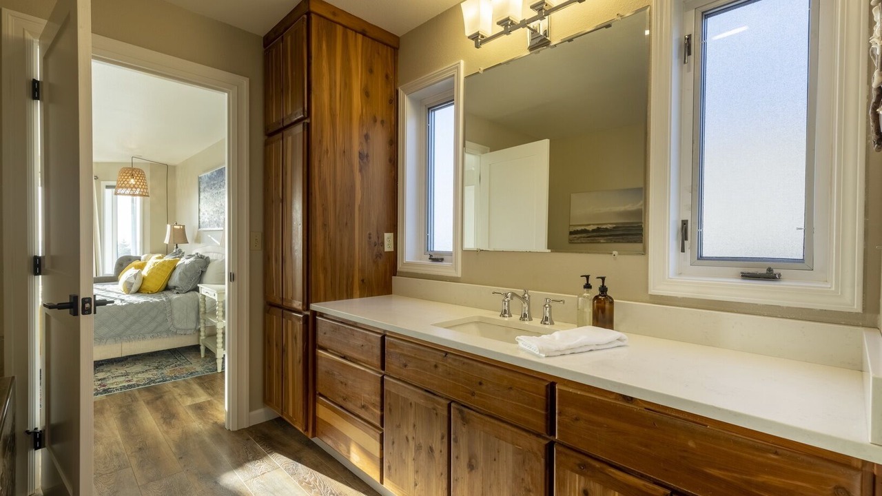 Photo of Bathroom in Waldport