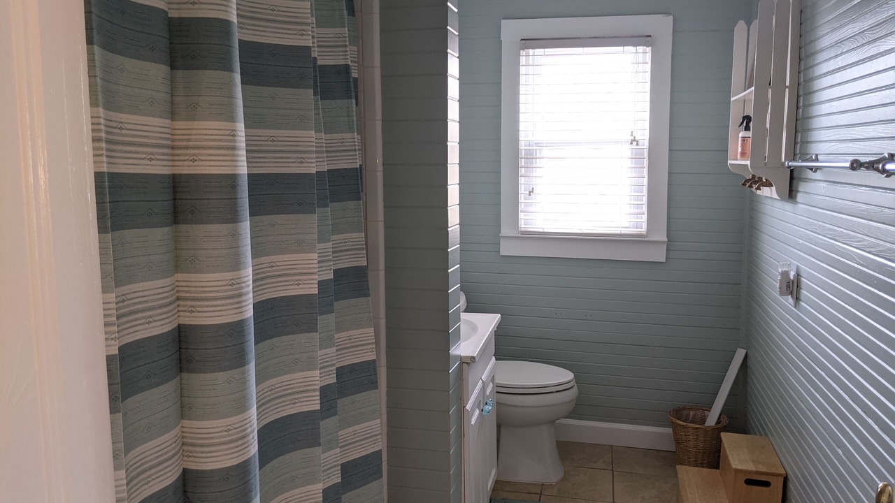 Photo of Bathroom in Long Beach
