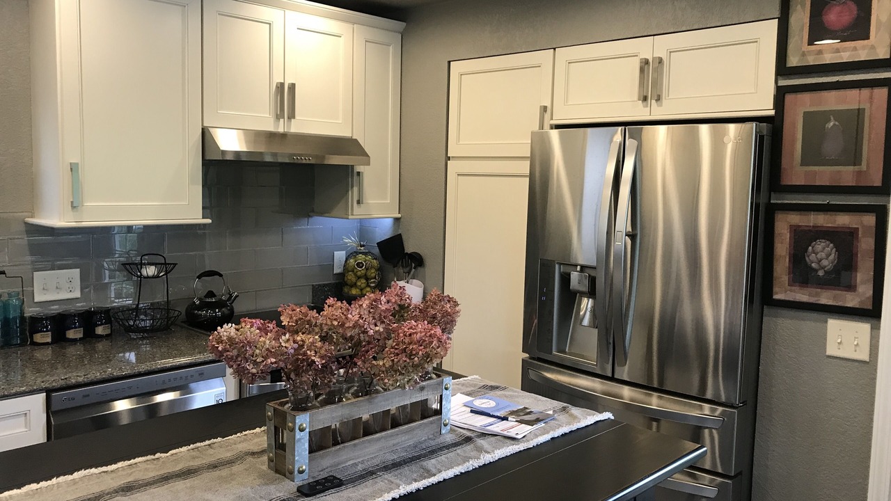 Photo of Kitchen in Iowa Falls