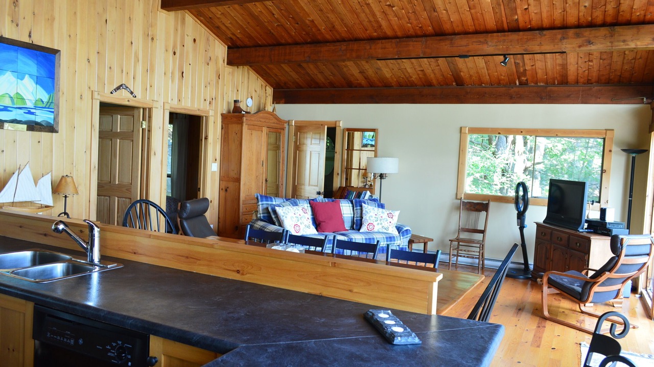 Photo of Bedroom in Gravenhurst