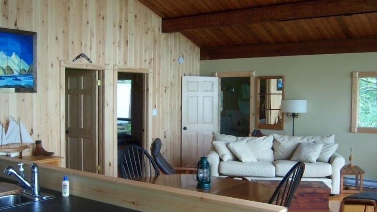 Photo of Livingroom in Gravenhurst