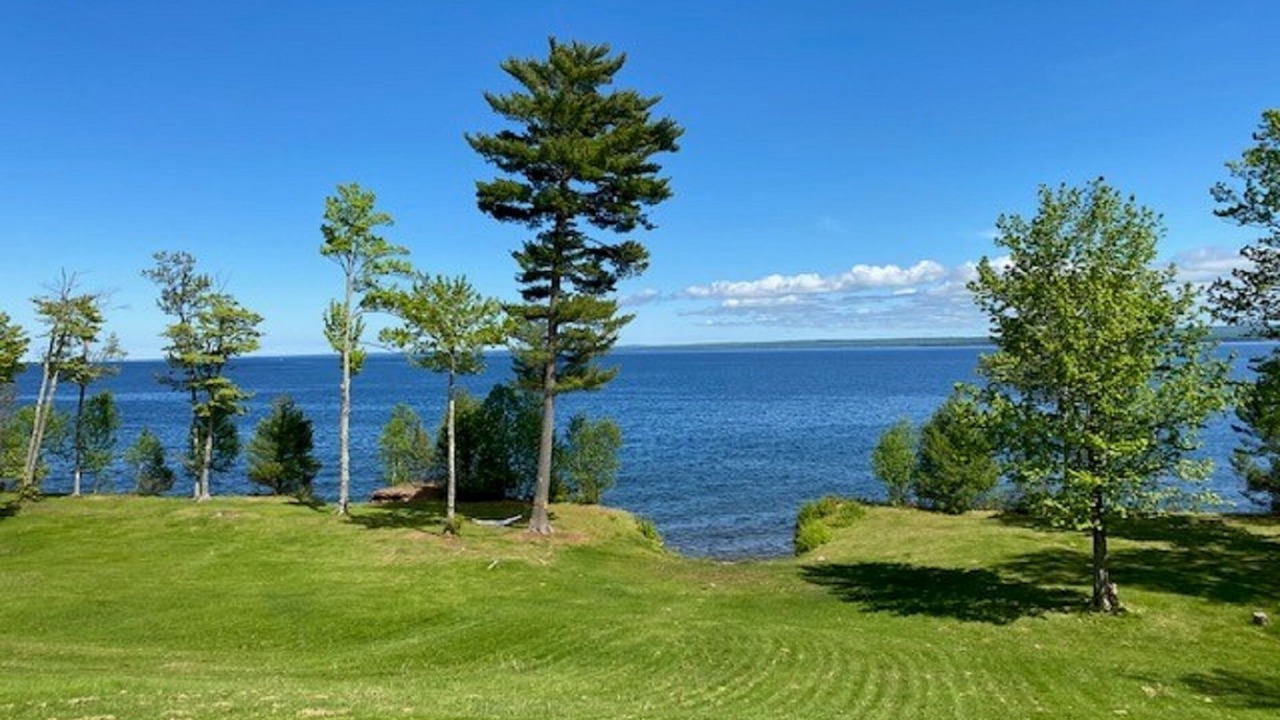 Photo of Outdoor in Pelkie
