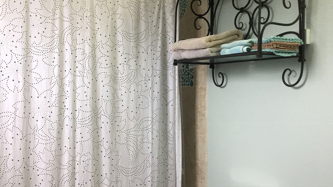 Photo of Bathroom in Jamaica Beach