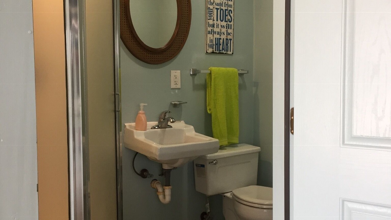 Photo of Bathroom in Jamaica Beach