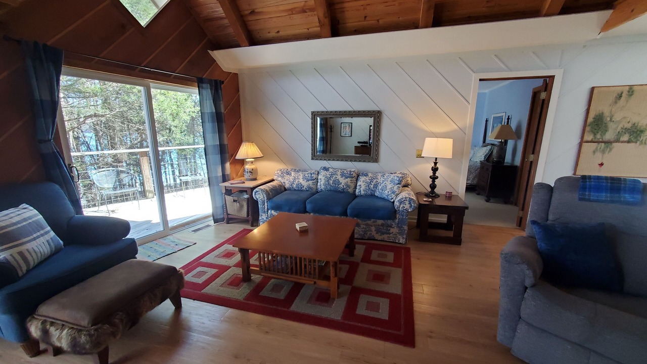 Photo of Livingroom in Garfield