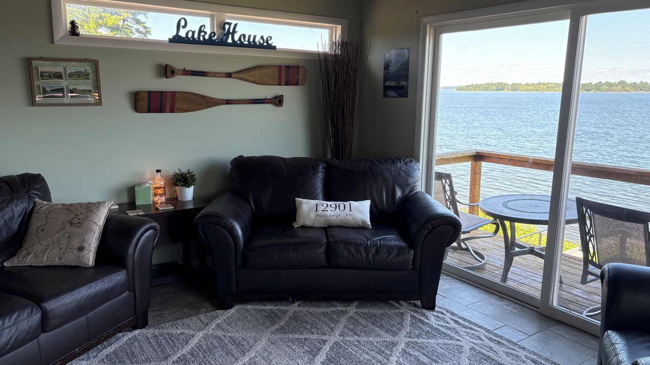Photo of Livingroom in Plattsburgh