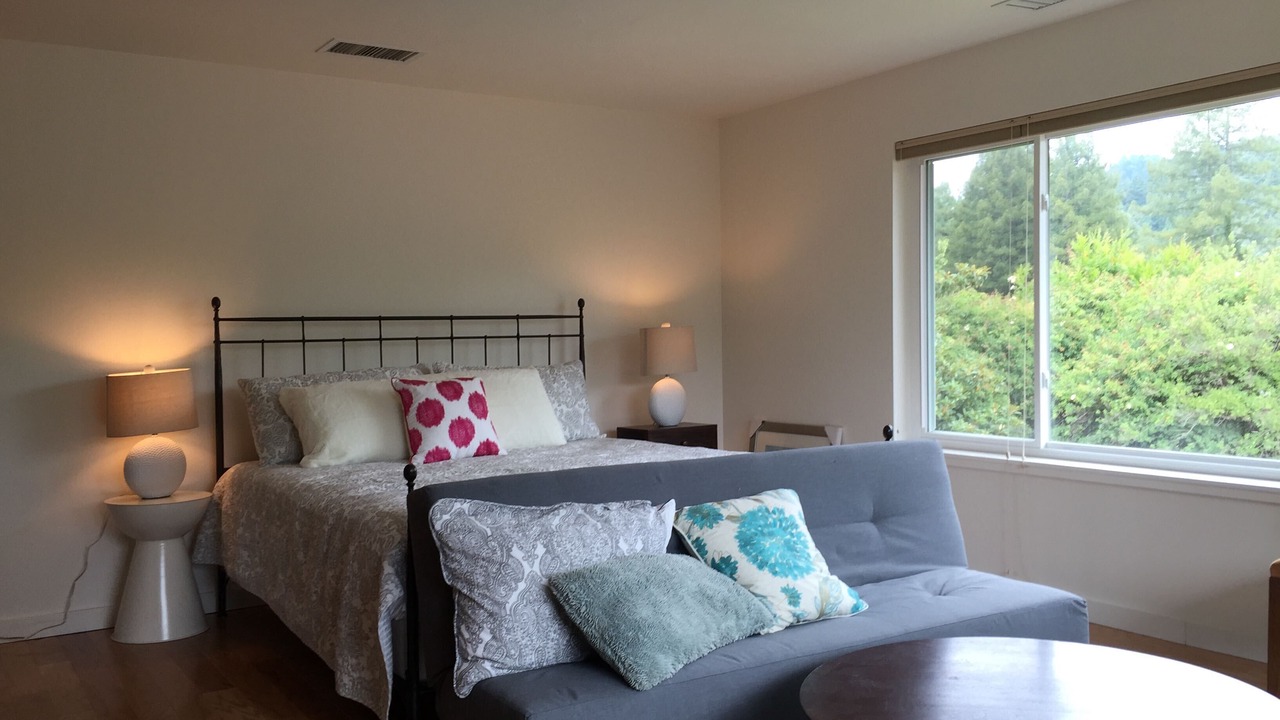 Photo of Bedroom in Guerneville
