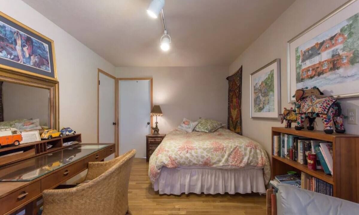 Photo of Bedroom in Opal Cliffs
