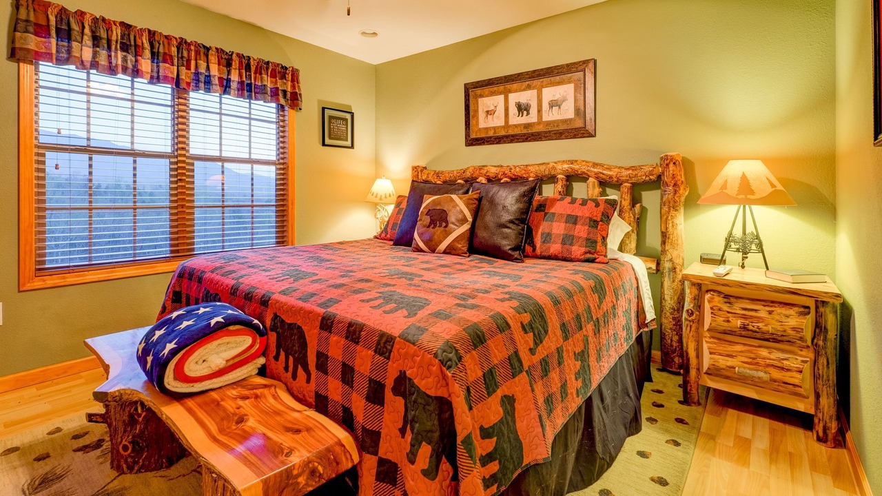 Photo of Bedroom in Gatlinburg