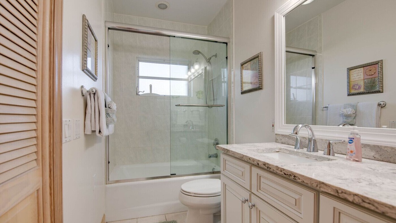 Photo of Bathroom in Summerland Key