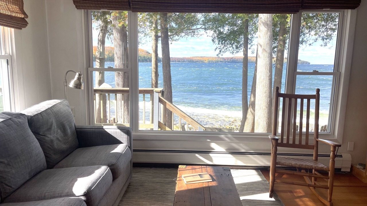Photo of Livingroom in Gills Rock