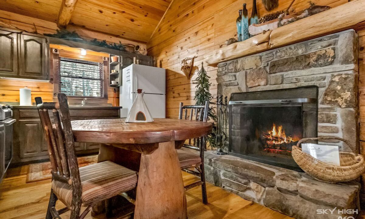 Photo of Livingroom in Eureka Springs