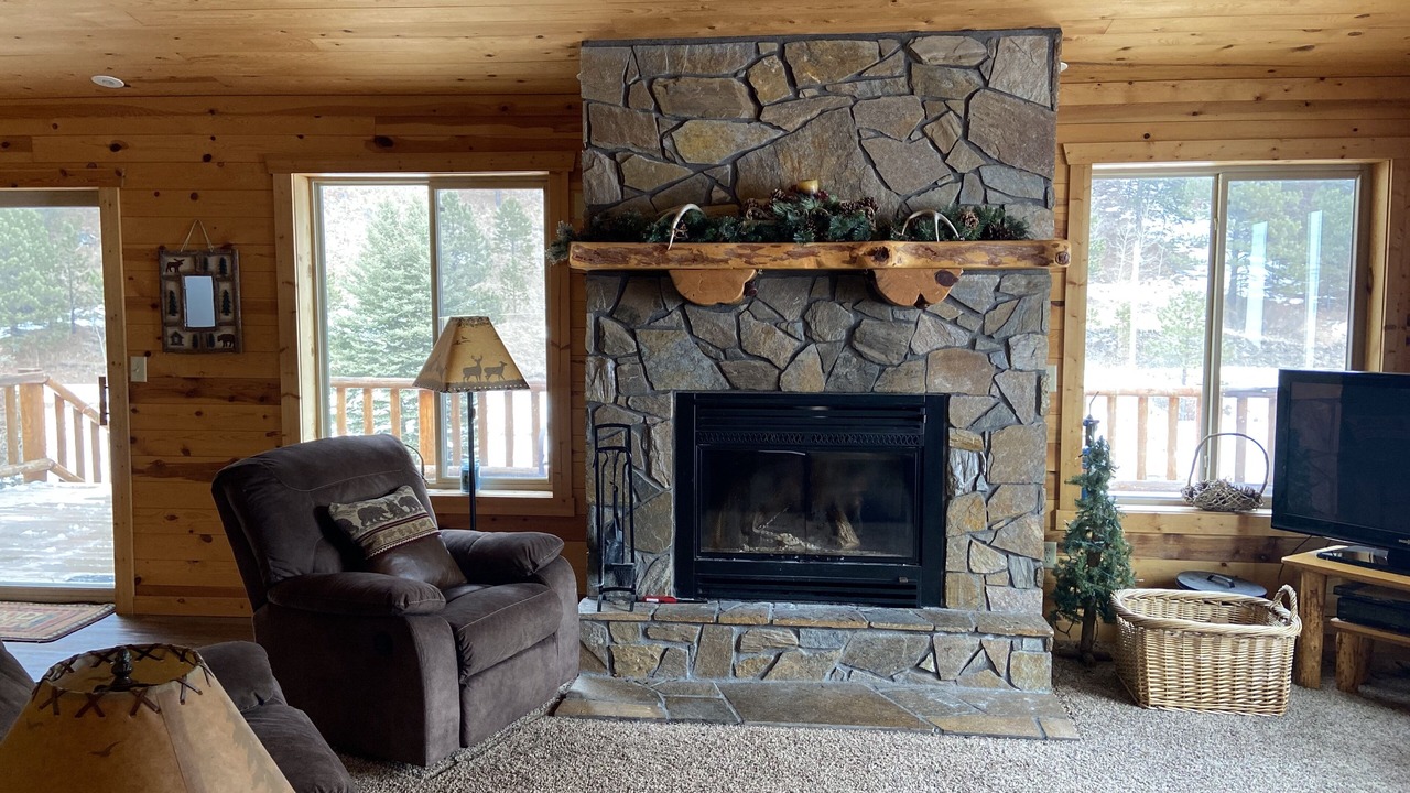 Photo of Livingroom in Hill City