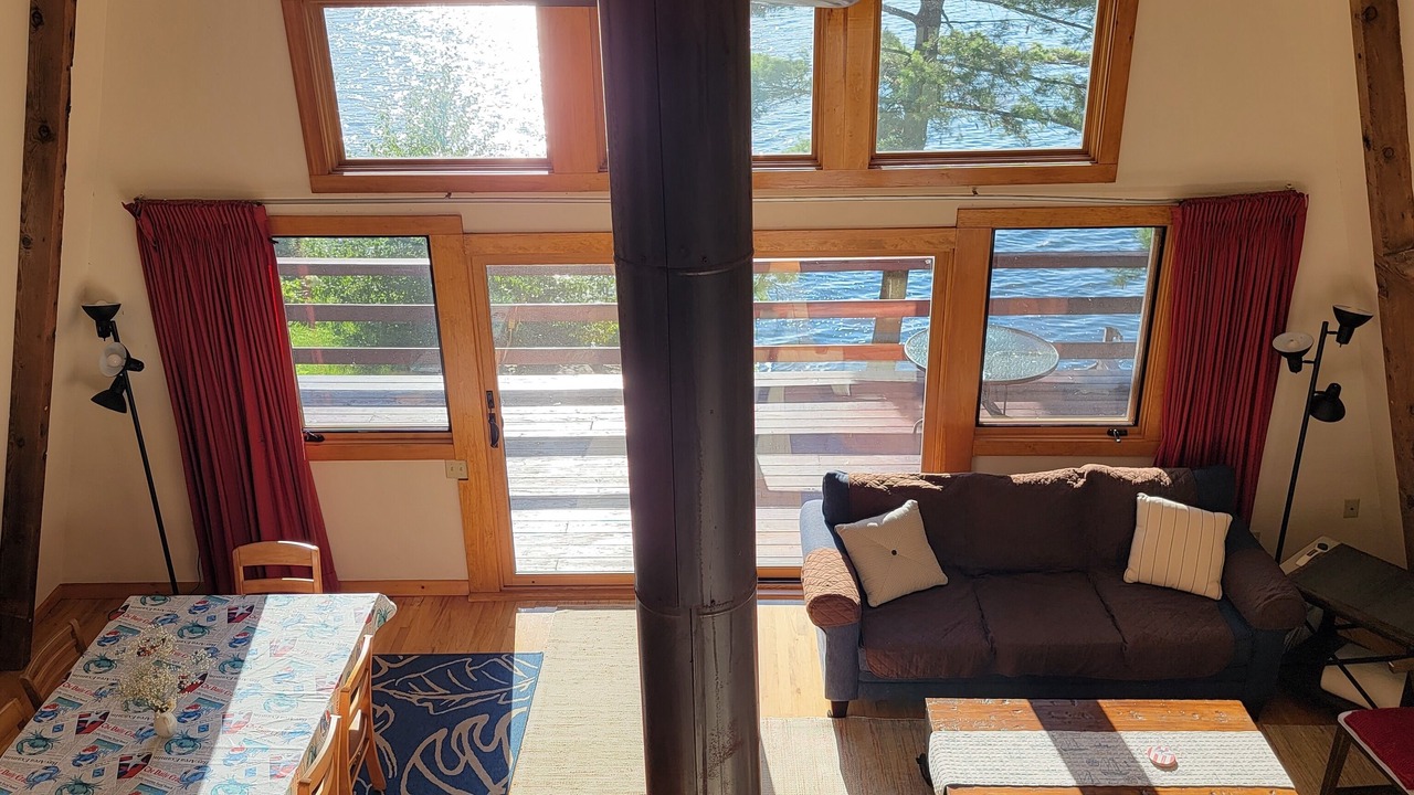 Photo of Livingroom in Redwood