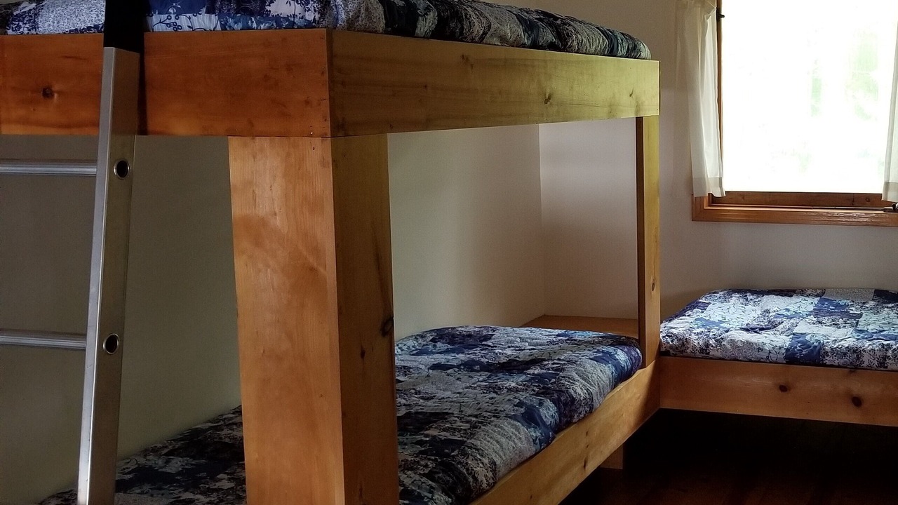 Photo of Bedroom in Redwood