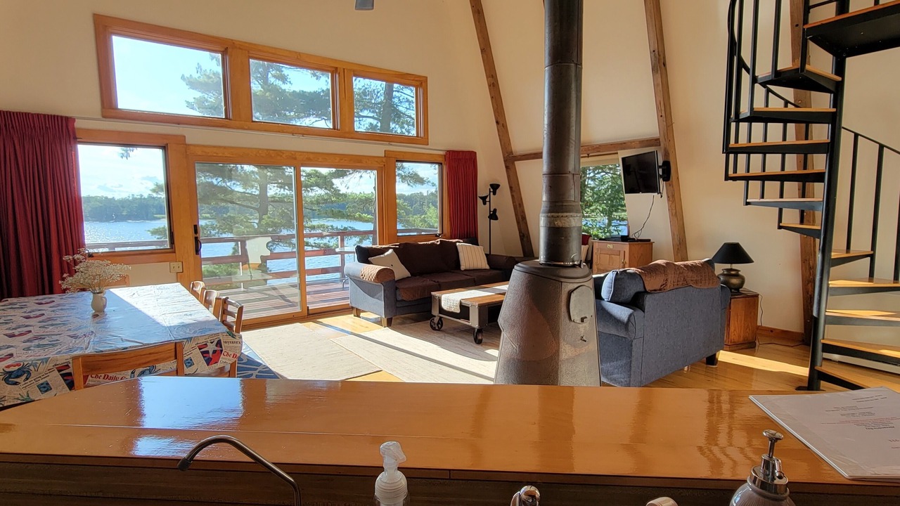 Photo of Livingroom in Redwood