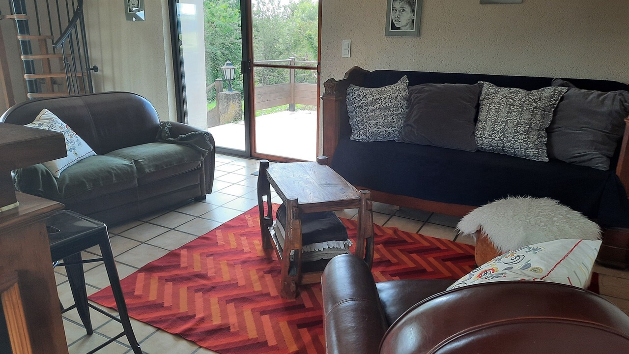 Photo of Livingroom in Courris