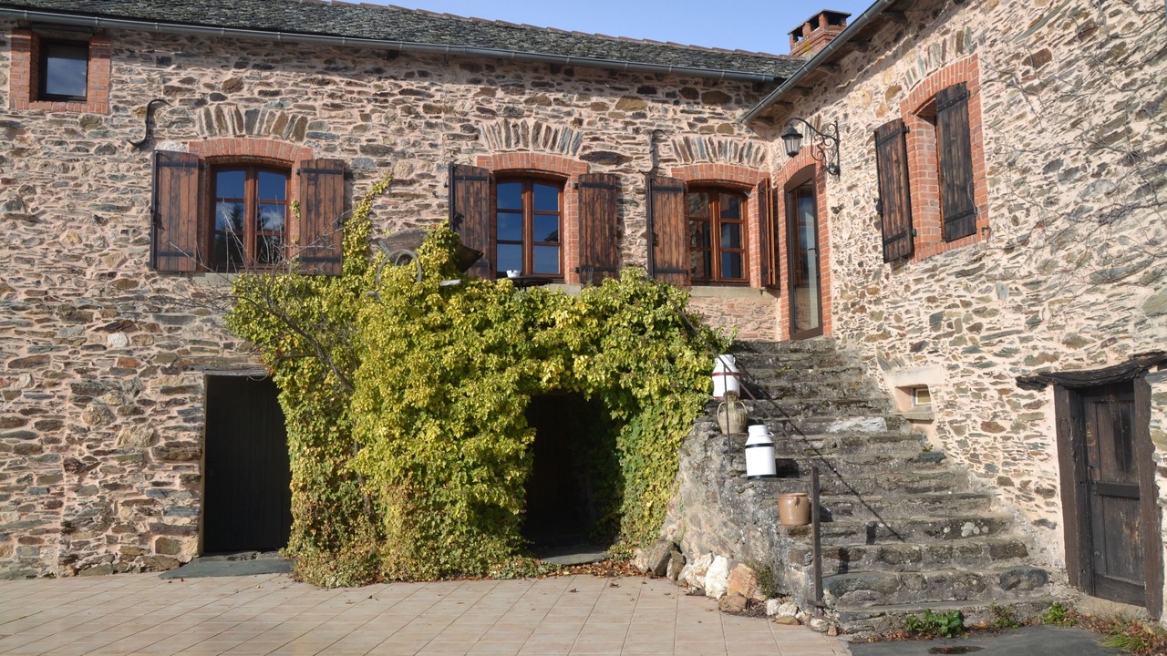 Photo of Outdoor in Courris