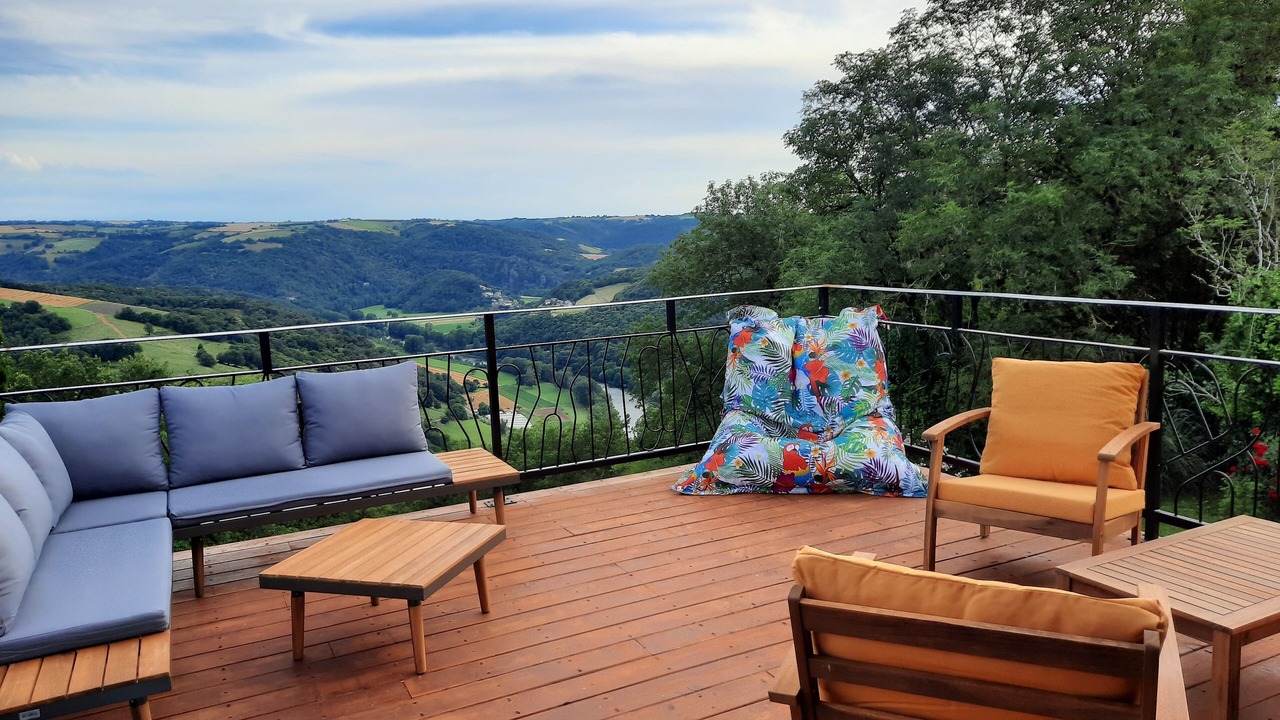 Photo of Patio Balcony in Courris