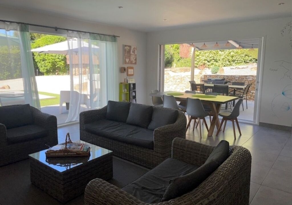 Photo of Livingroom in Saint-Marcel-de-Careiret