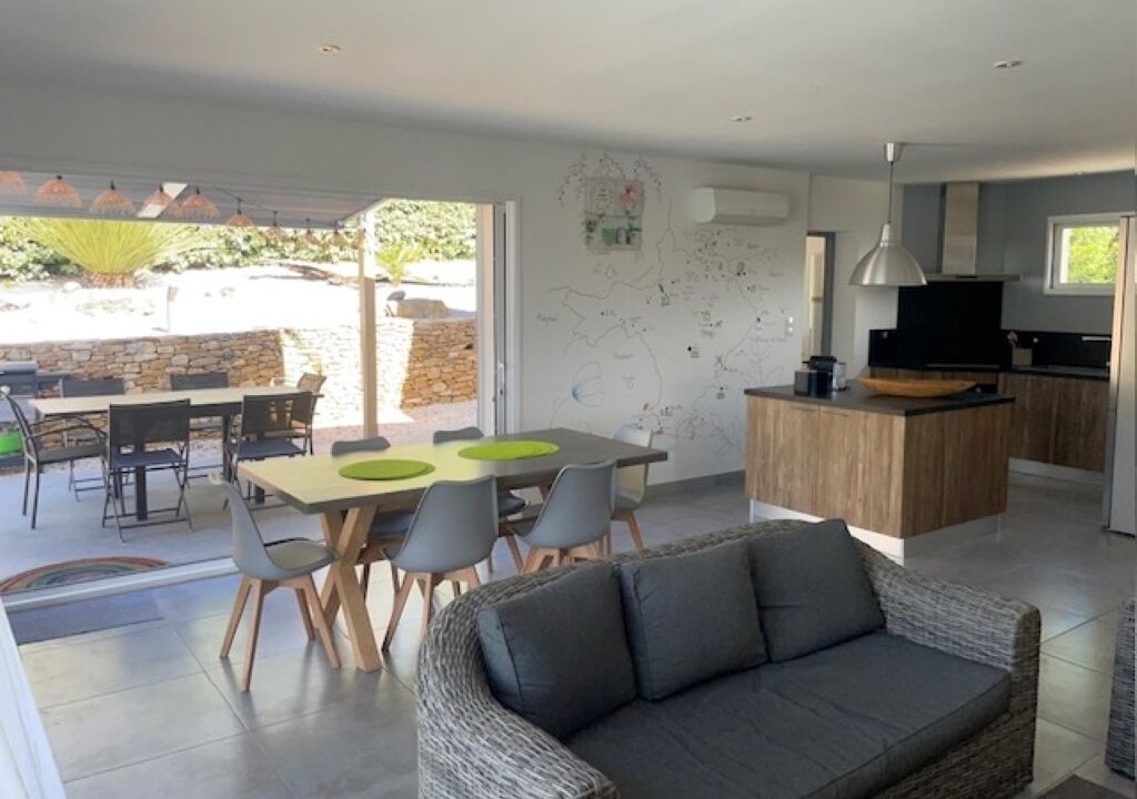 Photo of Livingroom in Saint-Marcel-de-Careiret