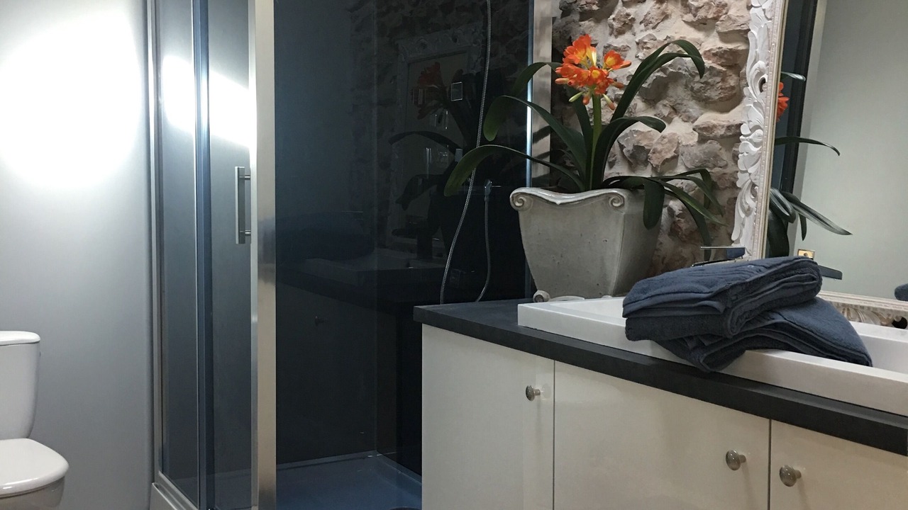 Photo of Bathroom in Uzer