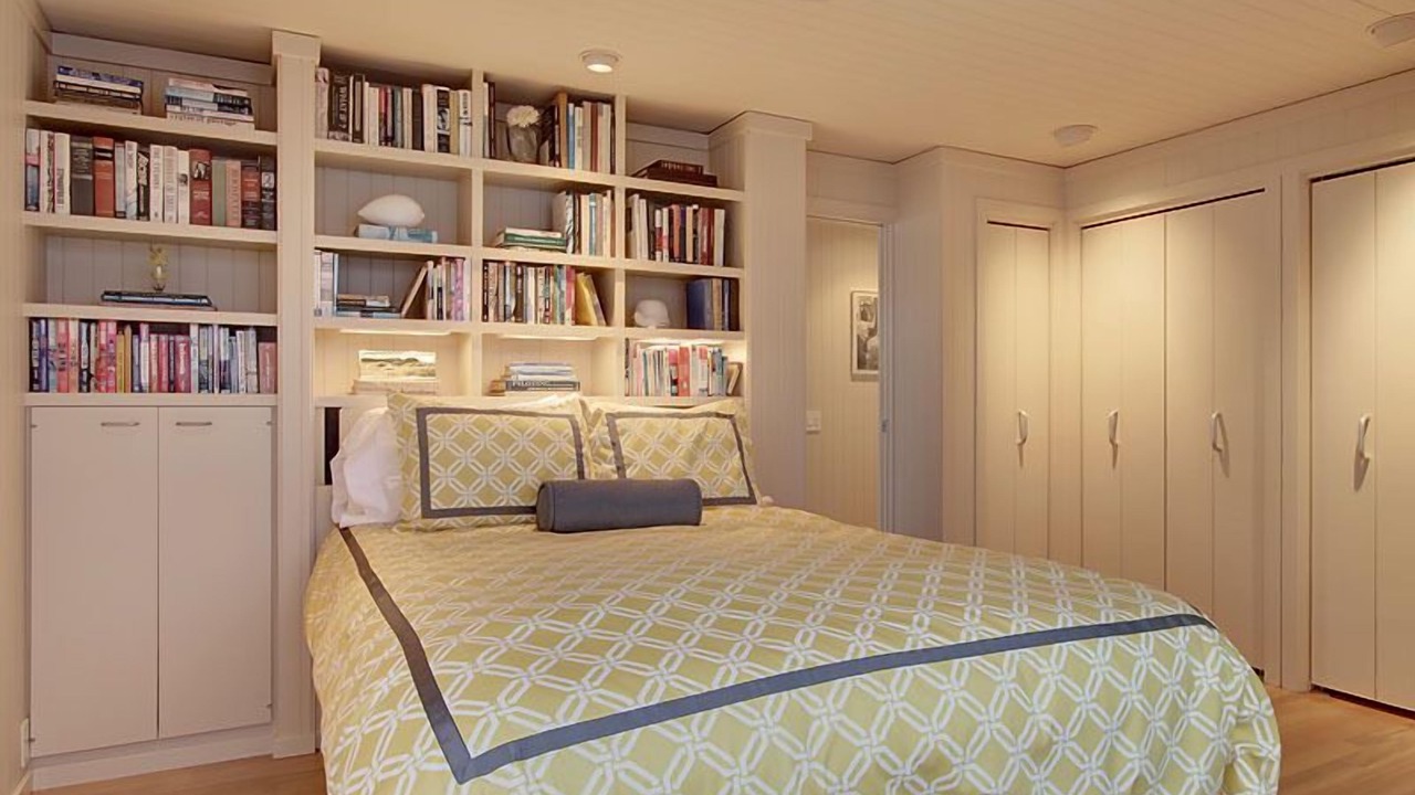 Photo of Bedroom in Eastlake